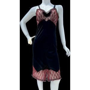 60s/70s Red Lace Bodice Black Knee Length Slip